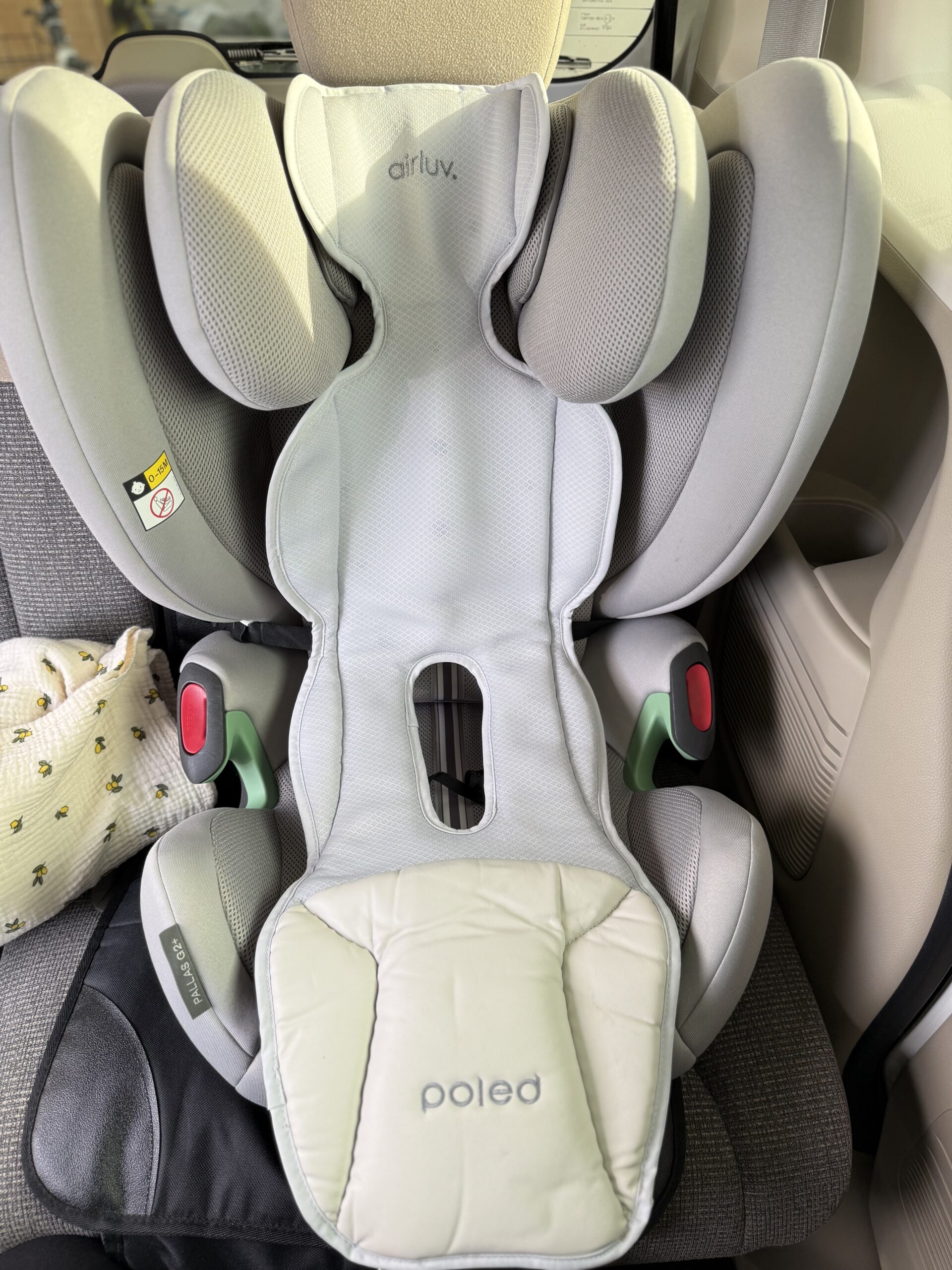 チャイルドシートに装着したファンシート全体
