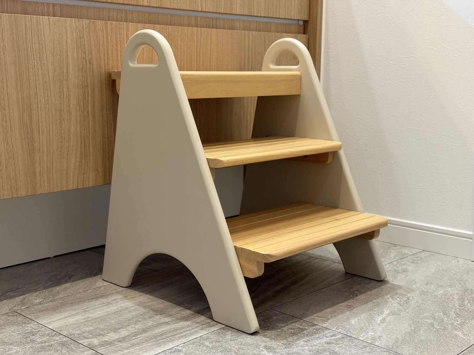 わが家の木製キッズステップ(踏み台)の全体像